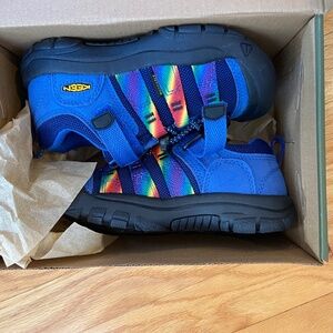Kids Keen Newport H2 Water Sandal Shoe - NIB